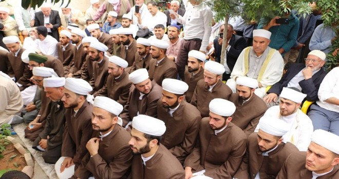 Mardin’de medrese mezunlarına icazet merasimi düzenlendi Mardin’de medrese mezunlarına icazet merasimi düzenlendi