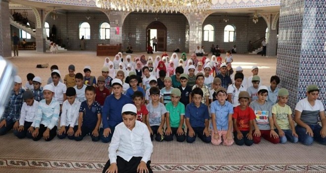 'Çocuk Cemaate Çocuk İmam' projesi takdir topluyor