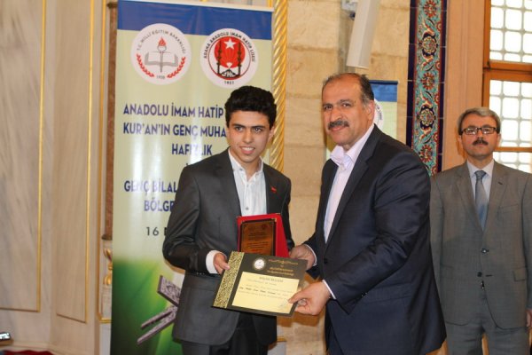 Kur’an’ın Genç Muhafızları” Hafızlık Yarışması Ve “Genç Bilâller” Ezan Okuma Yarışması Bölge Finalleri Adana’da Yapıldı